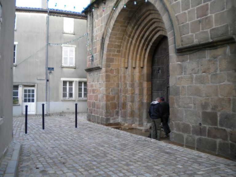 pavage église-Magnac-Laval-ALUPA